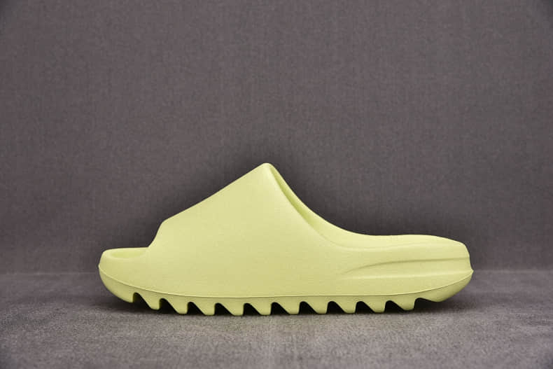 Really Good Fake Yeezy Slide “Glow Green” for Cheap (1)